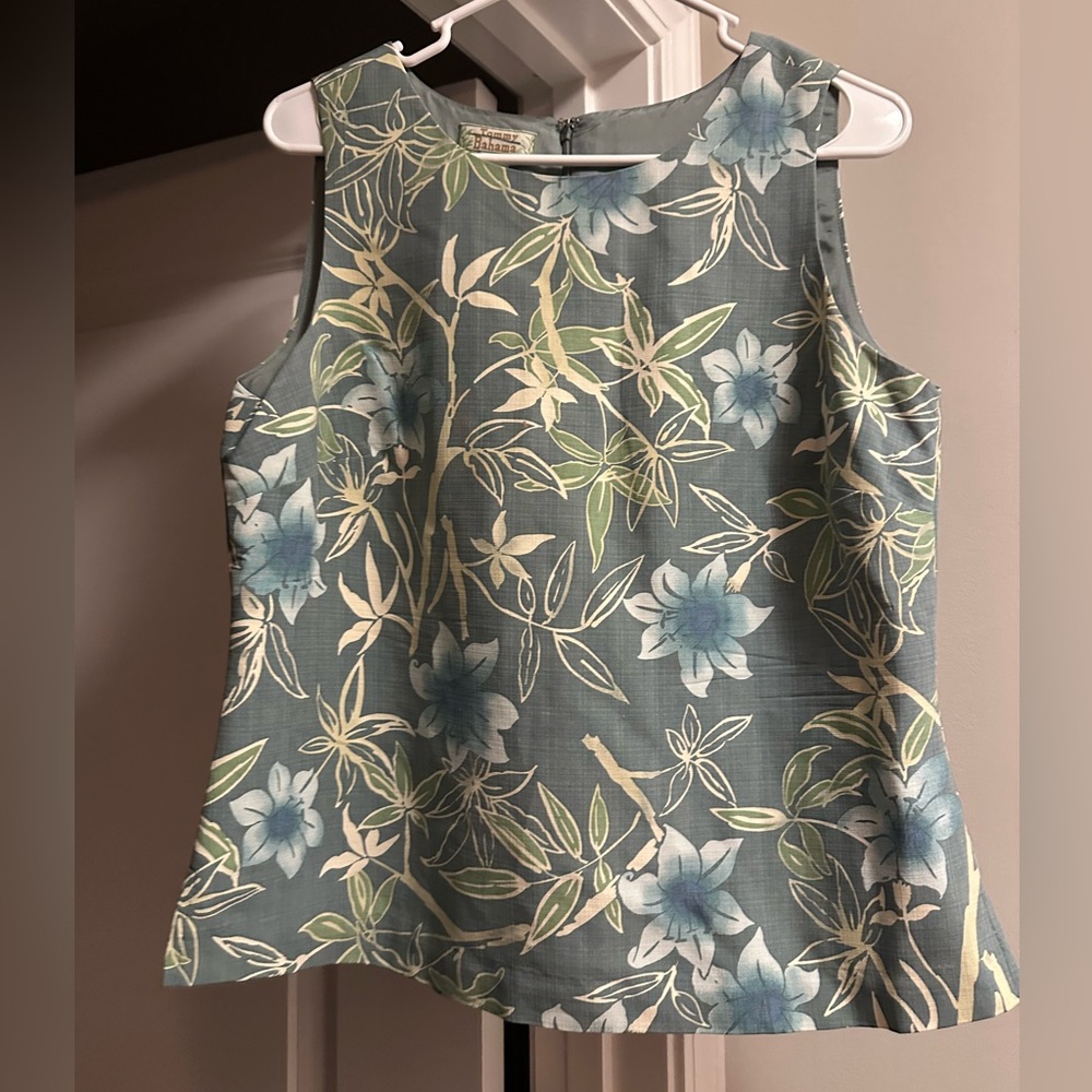 Tommy Bahama Hibiscus Floral Sleeveless Top
